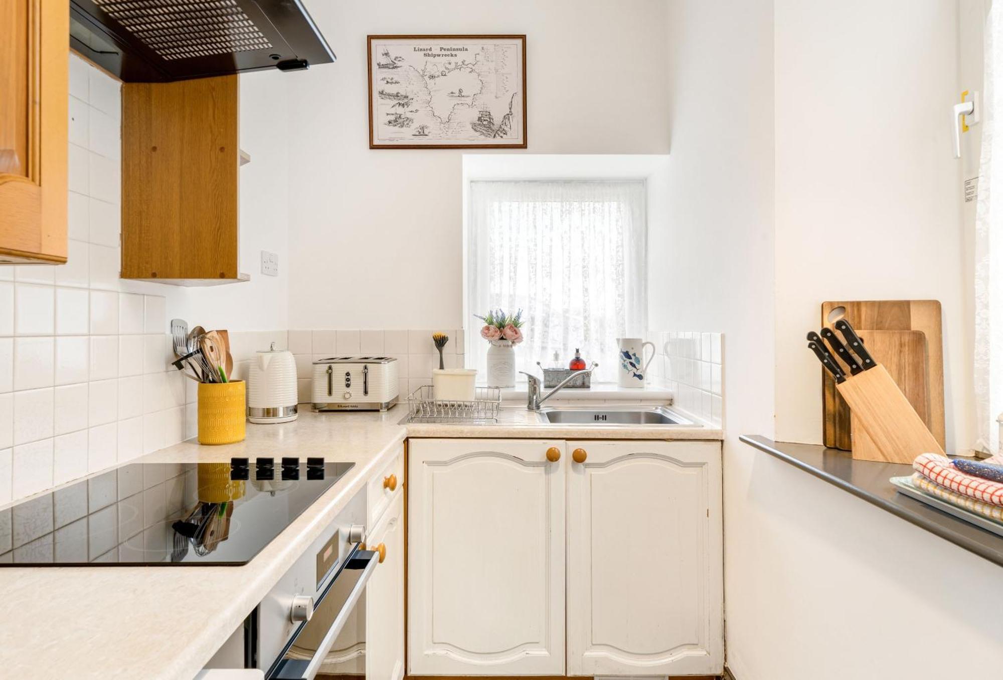 Villa Journeys End With Stunning Sea Views From The Headland Coverack Esterno foto