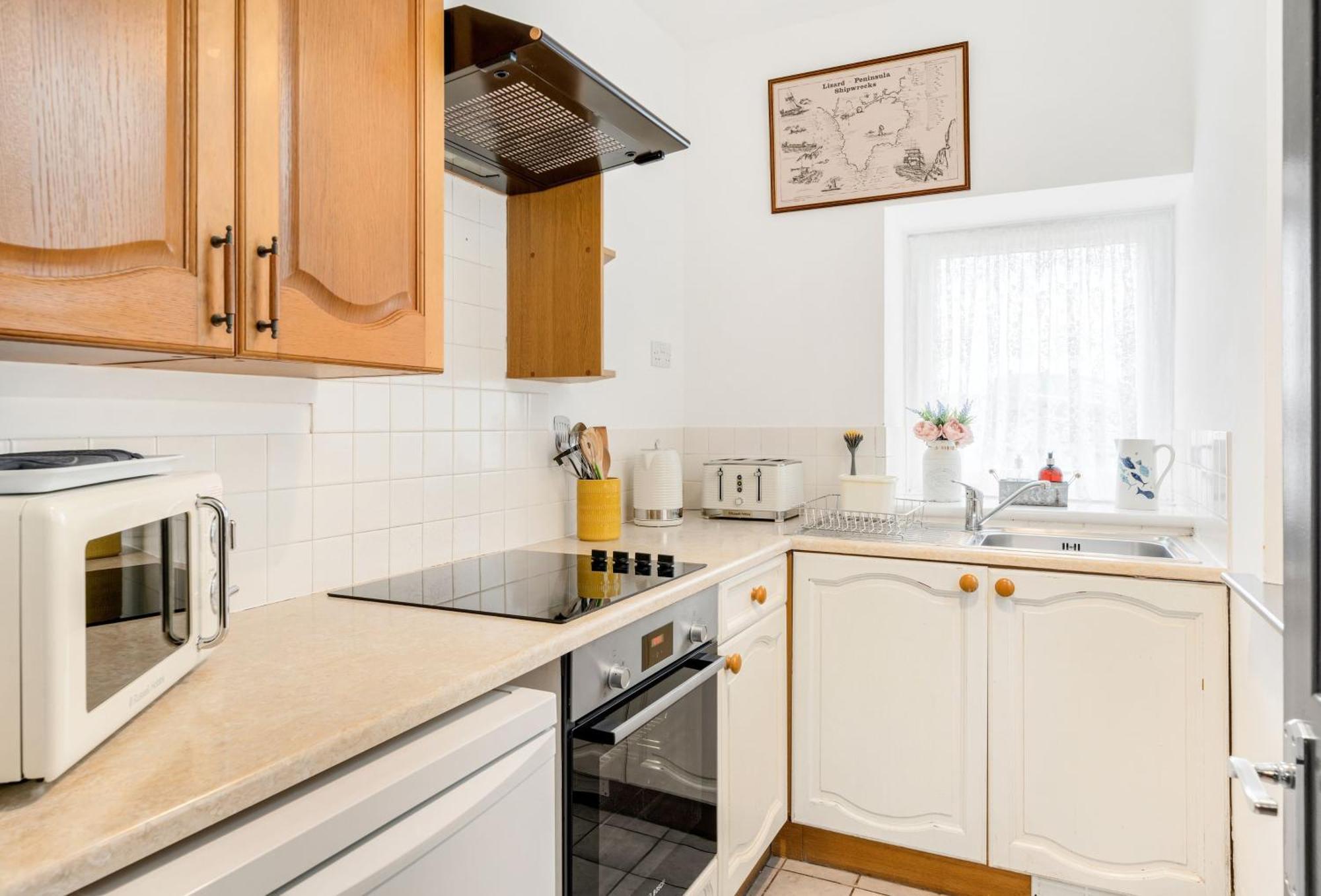 Villa Journeys End With Stunning Sea Views From The Headland Coverack Esterno foto